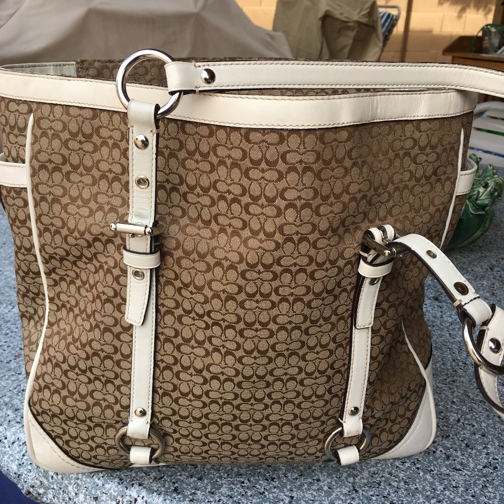 COACH TOTE/TRAVEL/DIAPER BAG